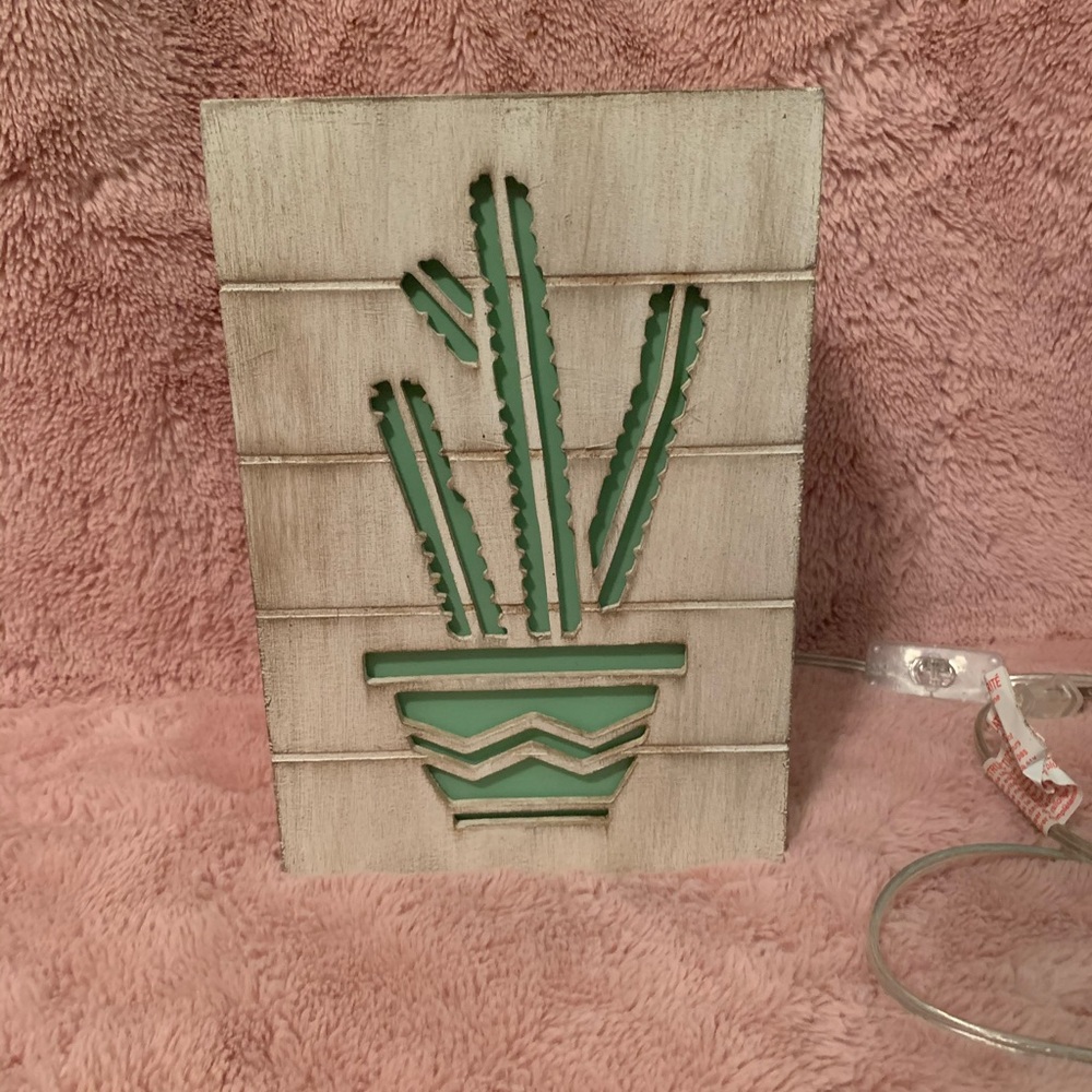 Cactus Light